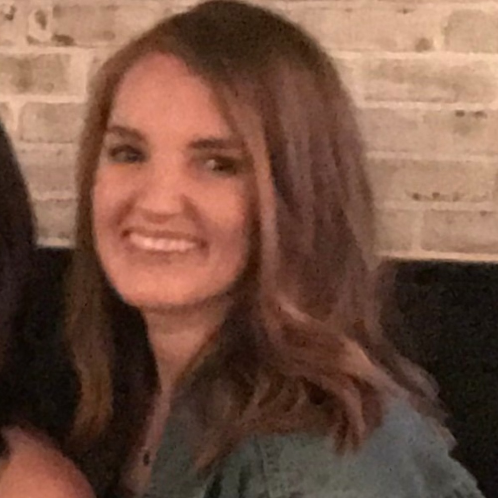 Meet your Posher, Alyssa